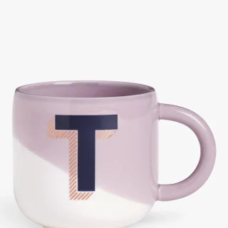 Taza de porcelana fina con el alfabeto - T