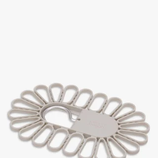 Organizador colgante Joseph Joseph Petal, color crudo