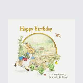 Tarjeta de cumpleaños de Hallmark Peter Rabbit Radishes
