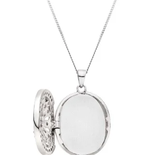 Colgante de medallón ovalado de circonita cúbica de plata esterlina de Beaverbrooks